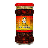 LAO GAN MA,KOHRABI, PEANUT AND TOFU IN CHILLI OIL 280G